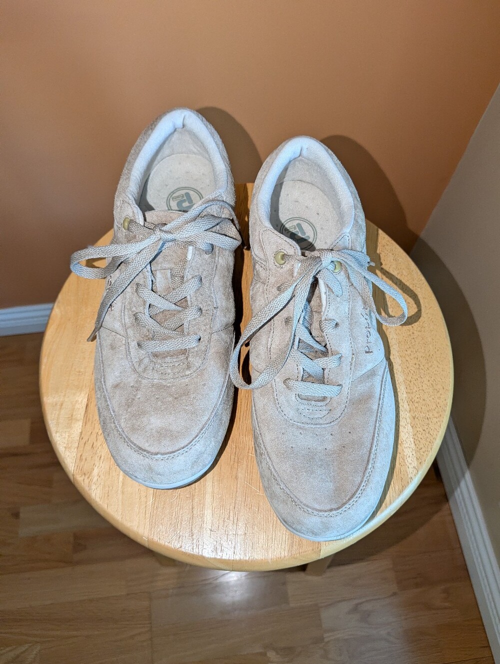 Prepet Women's Suede Casual Sneakers in Light Beige Size9